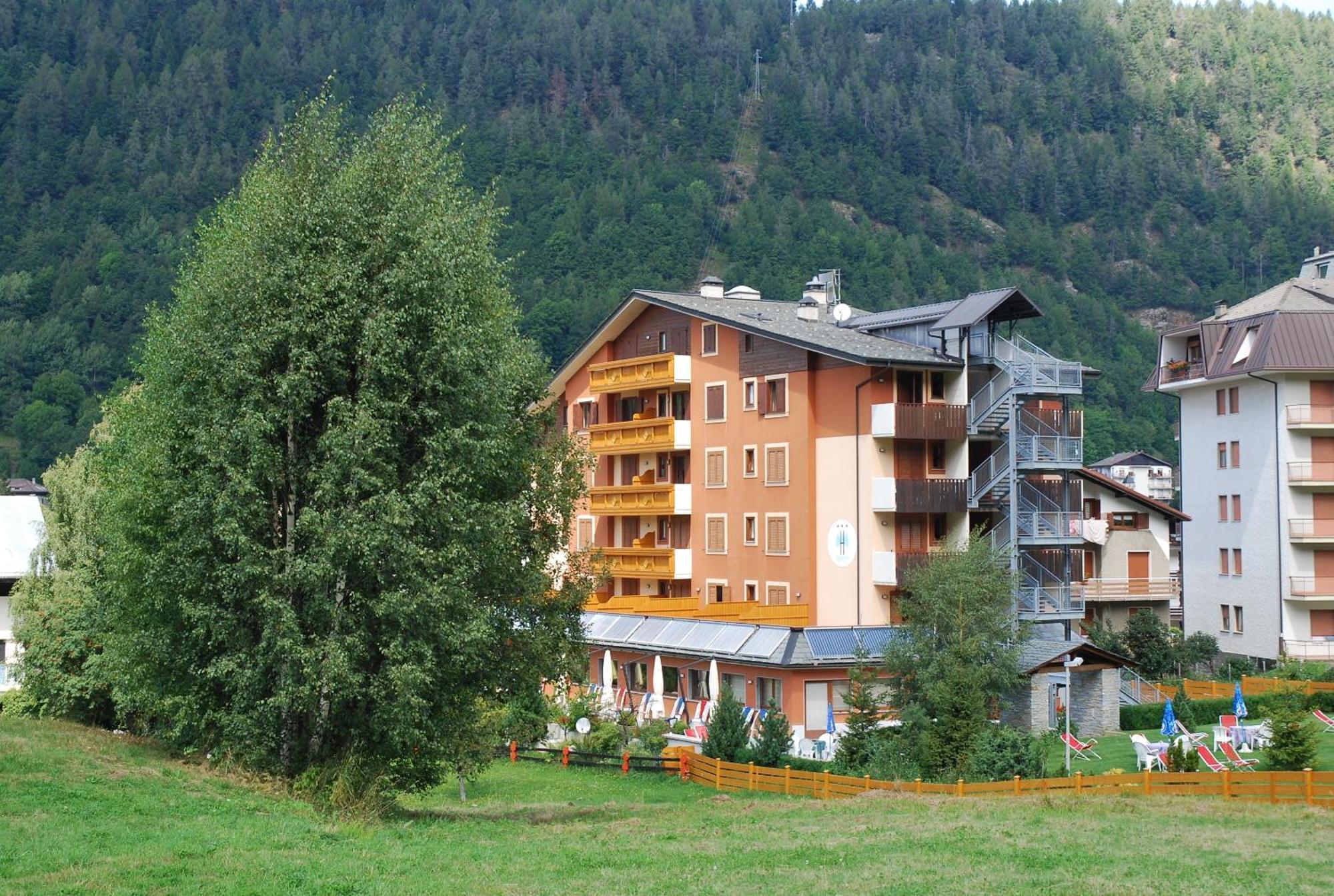 4 Hotel 3 Stelle Vicino a Prato Valentino da Prenotare